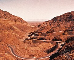 khyber Pass, the kyber pass,tourist attractions in pakistan,pakistan adventure tour, pakistan tour 
